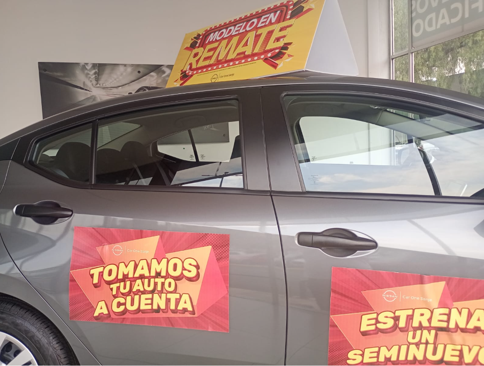 Anuncios para techo de autos